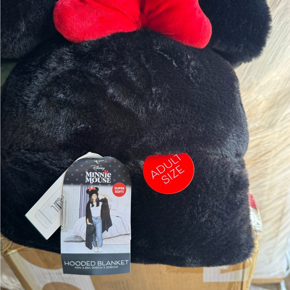 Mini mouse hooded blanket